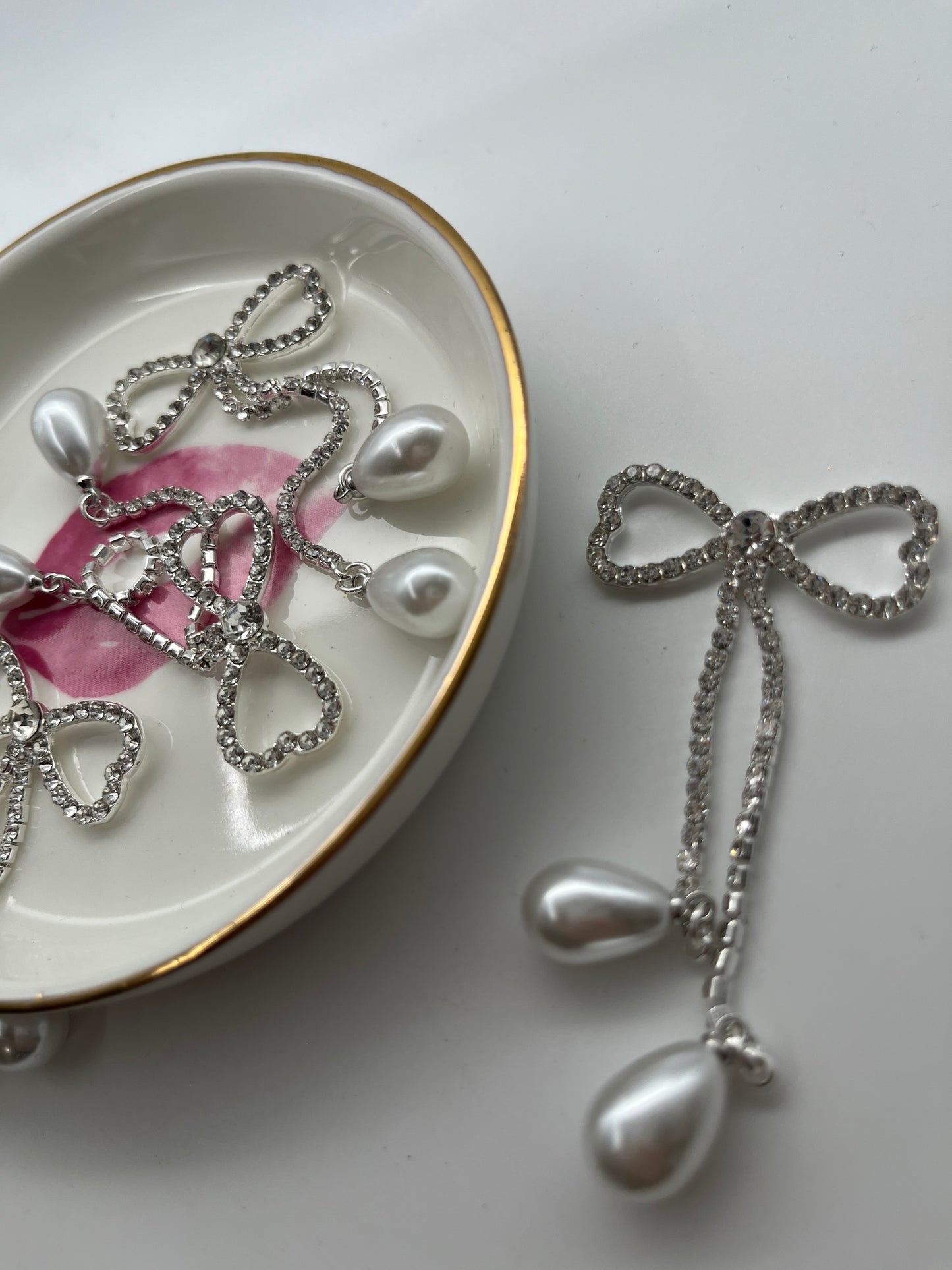 4pc Rhinestone Bow W Pearl Dangle