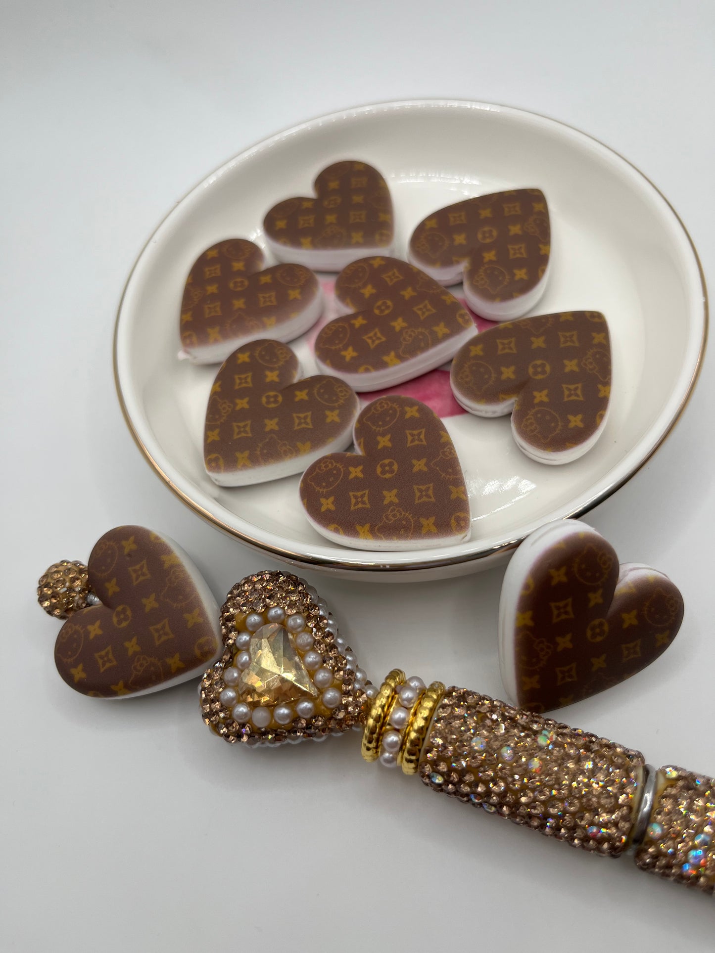 1pc HK + LV Silicone Heart Bead