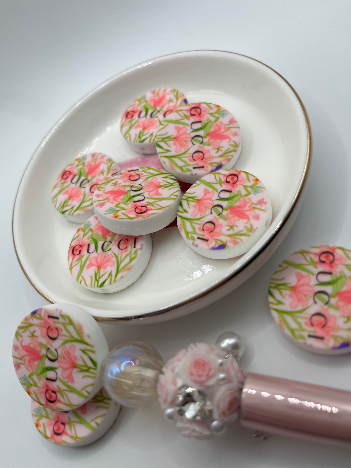 1pc GG Round Floral Silicone Bead