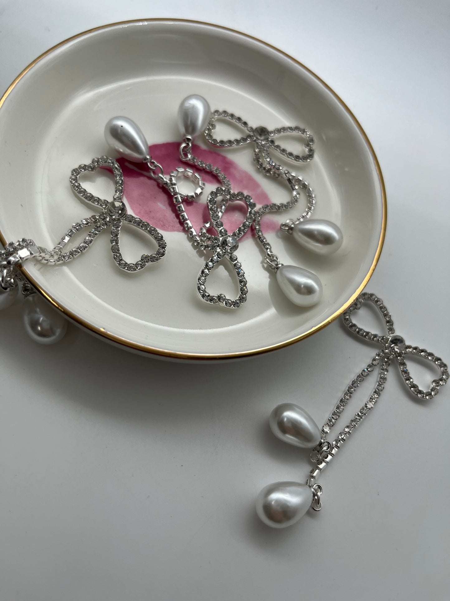 4pc Rhinestone Bow W Pearl Dangle
