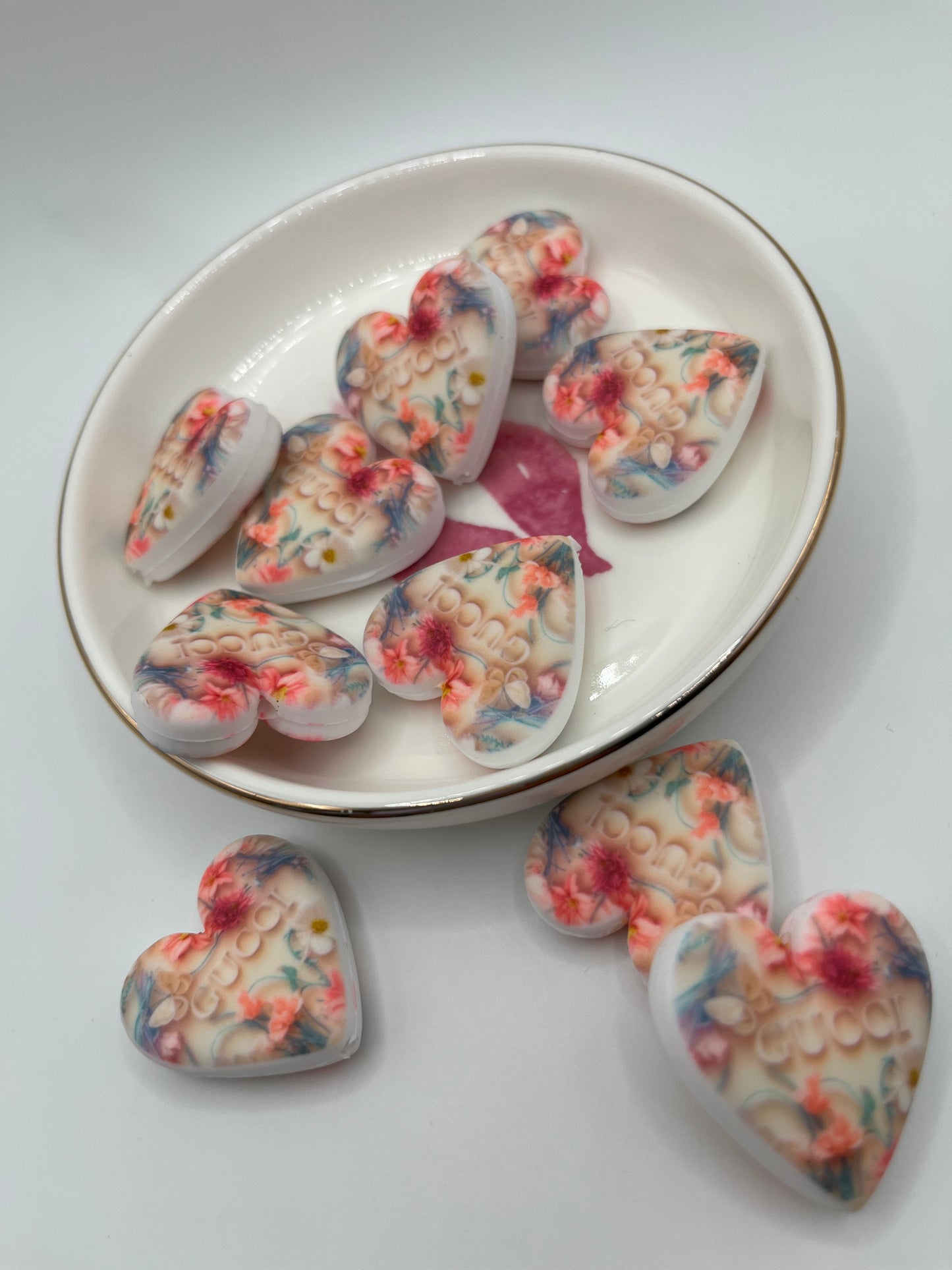 1pc GG Floral Heart Silicone Bead