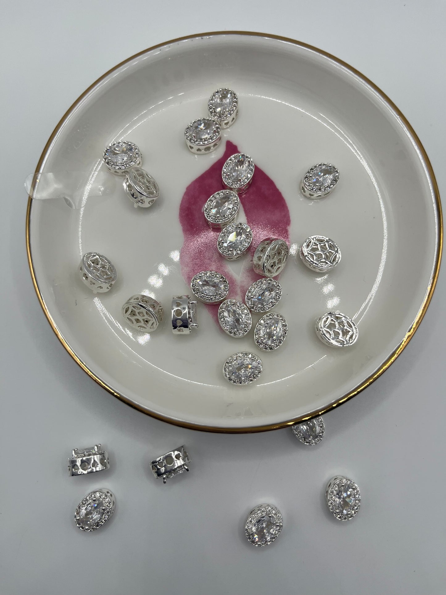 5pc 4 Hole Metal Bead W/ Zircon Center Stone (For Bow Making)