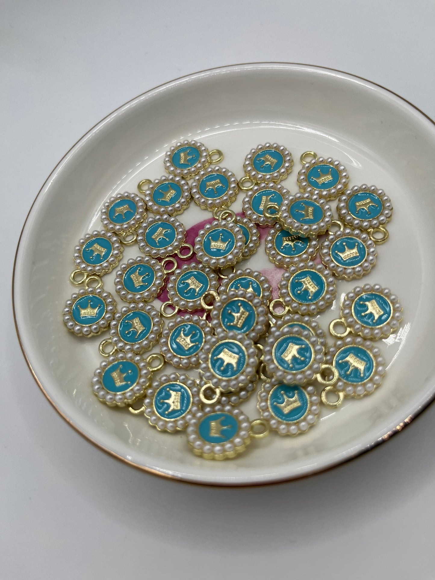 10pc Round Crown Metal Pendant [13mm]